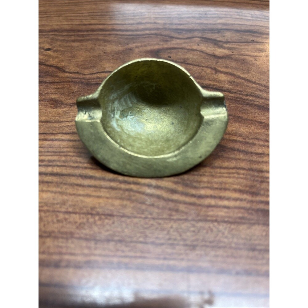 ANTIQUE ART DECO 2 3/8" AUTOMOBILE BRASS CIGARETTE ASH TRAY INSERT